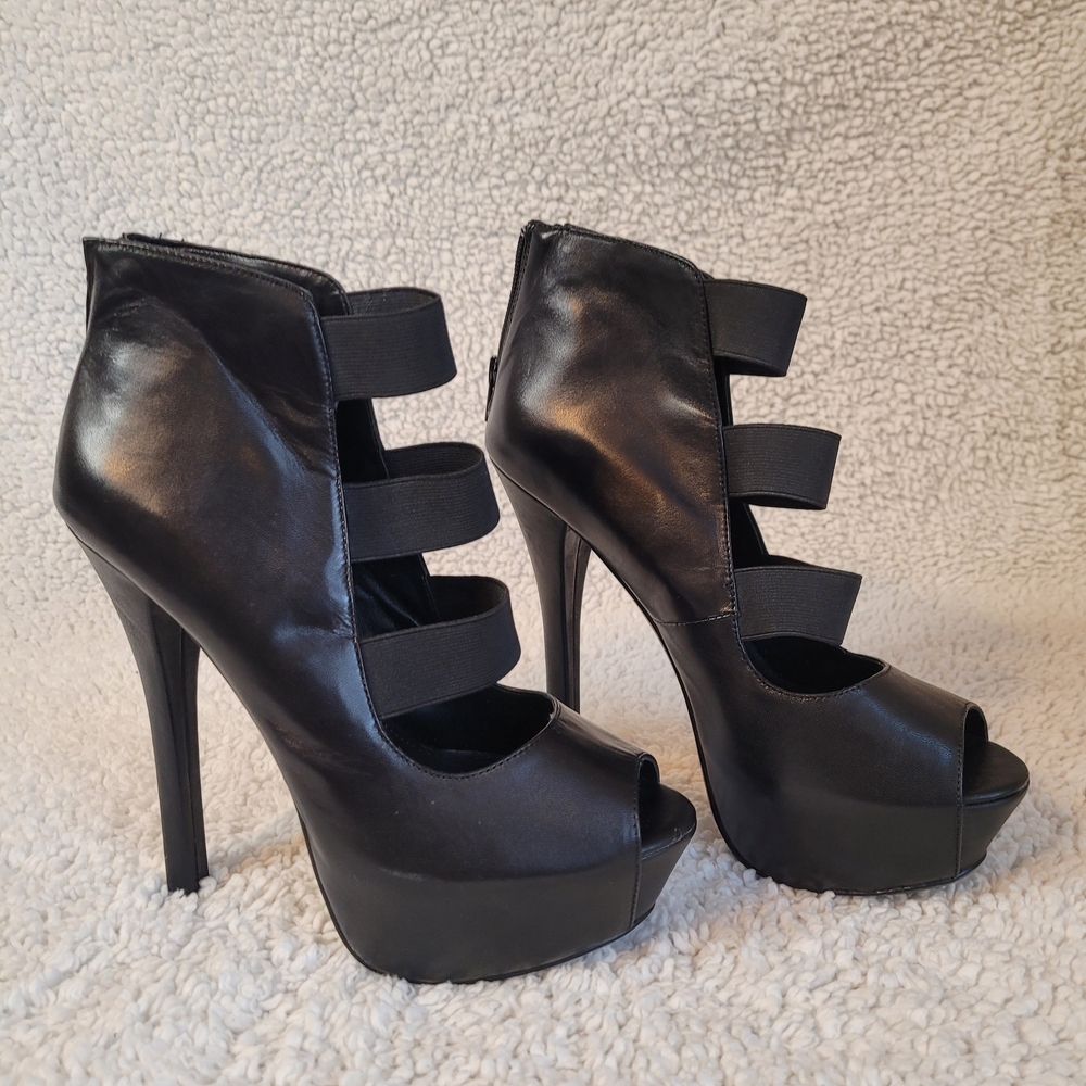 Steve Madden Black Strappy Peep-Toe Heels